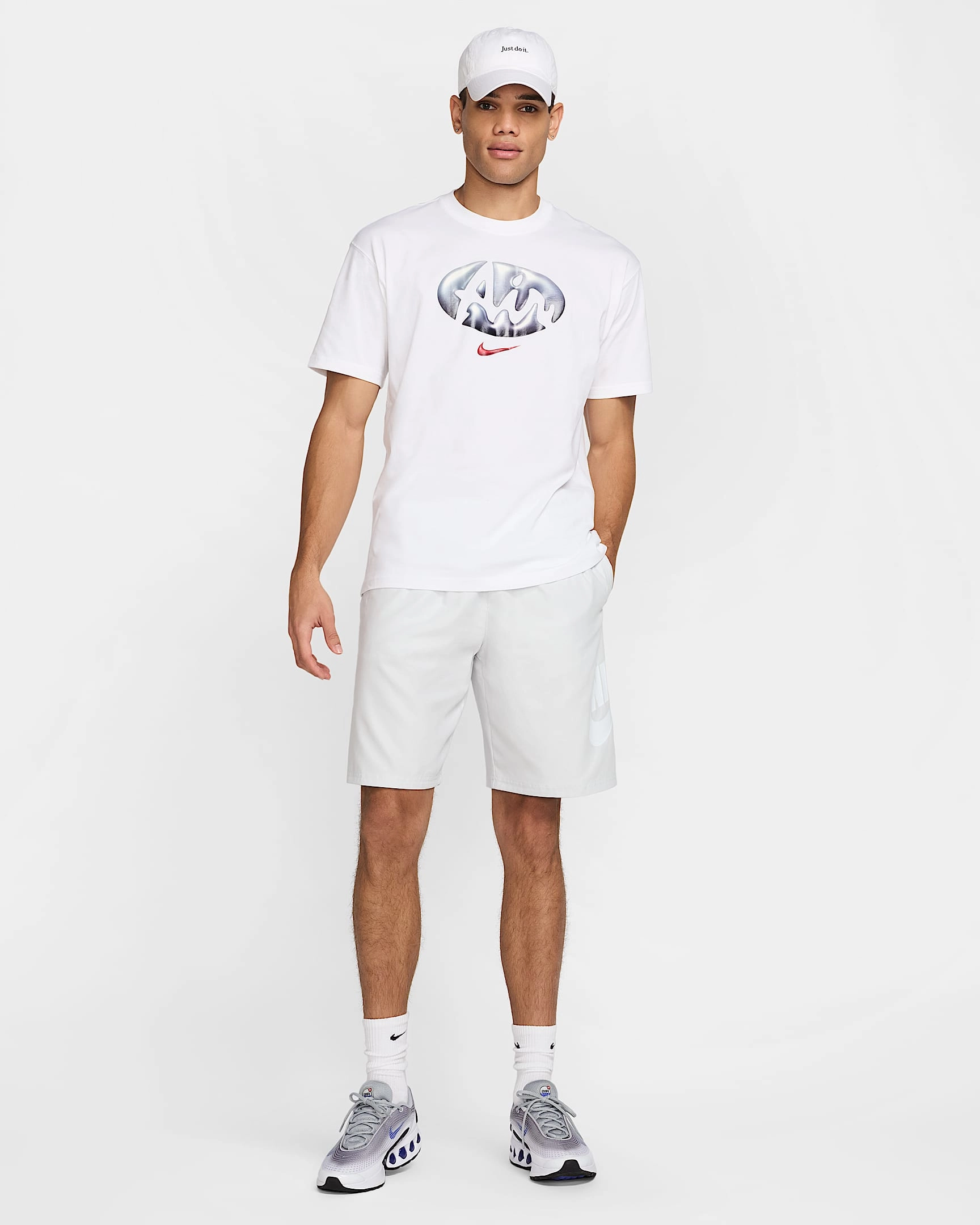 Nike Max90 T-Paita – Klassinen tyyli, mukavuutta ja legendaarista Air Max -tukea.